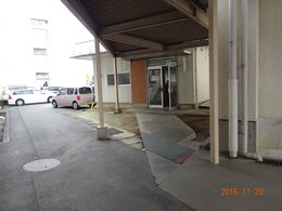 図書室入口の写真