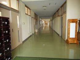 内部廊下の」写真