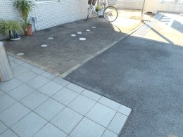 平坦な通路の写真