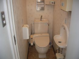 洋式トイレ内部の写真