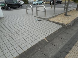 緩やかなスロープの写真