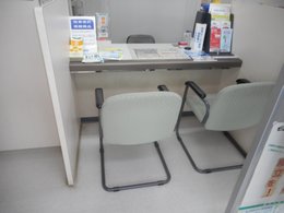 個人ブース用カウンターの写真
