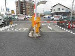 駐車場ゲートの写真