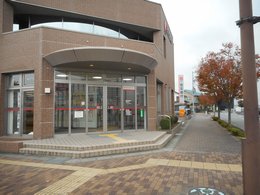 外部通路は平坦の写真