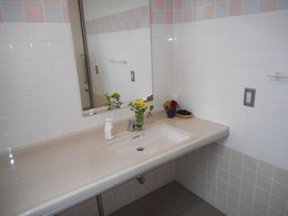 構内多機能トイレの写真